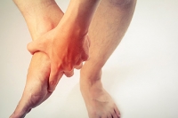 How Footwear Can Help With Plantar Fasciitis Pain
